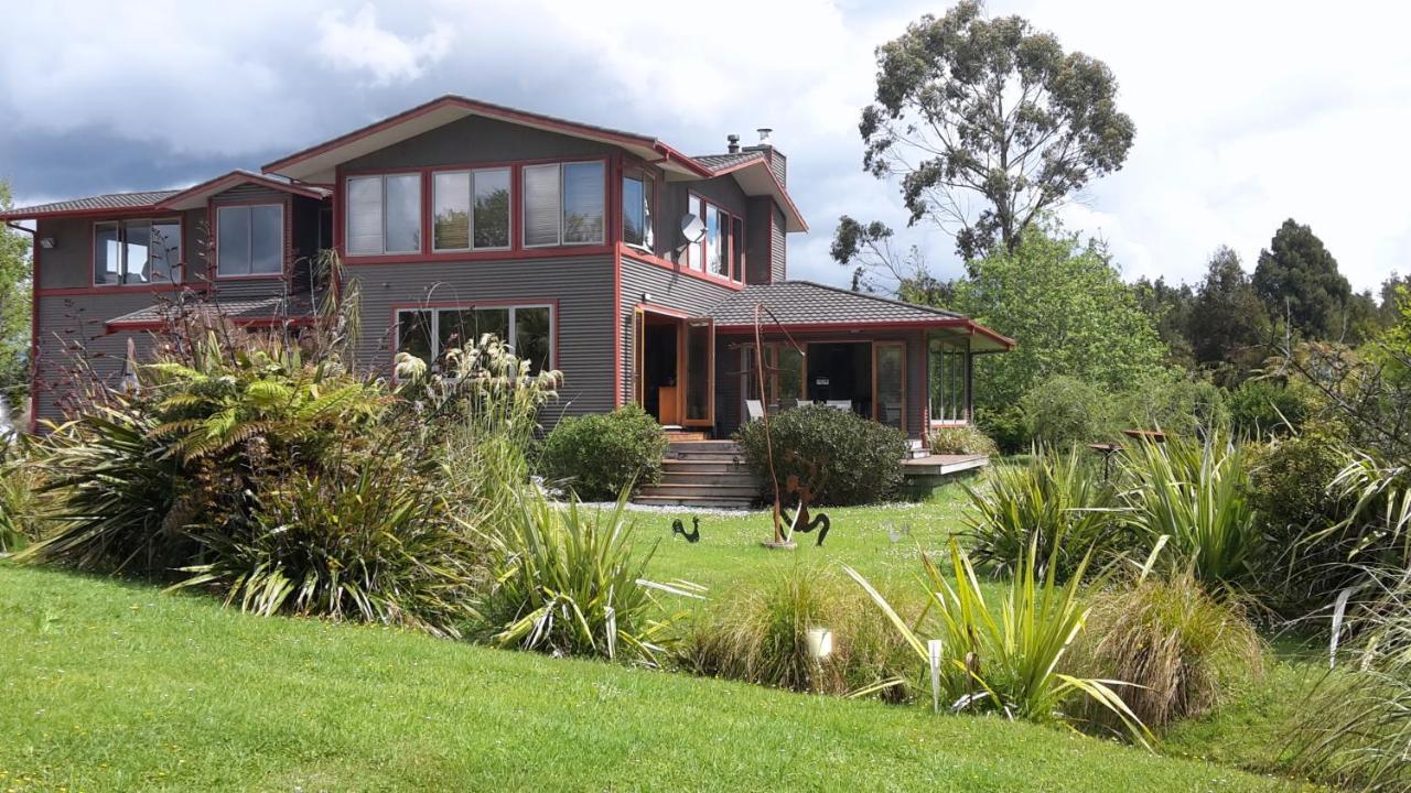 Paramata Lodge Kakapotahi エクステリア 写真